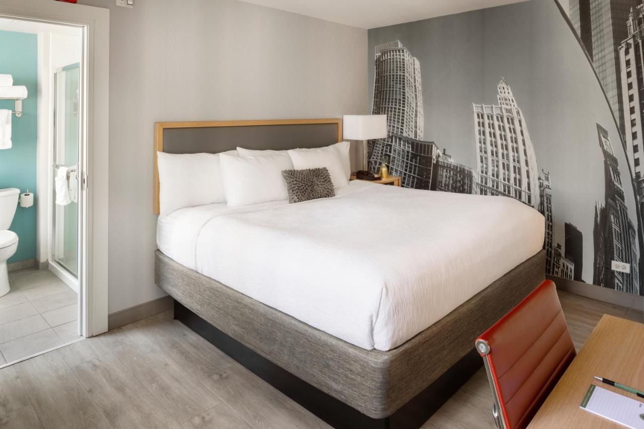 Hotel Saint Clair - Magnificent Mile Чикаго Екстериор снимка