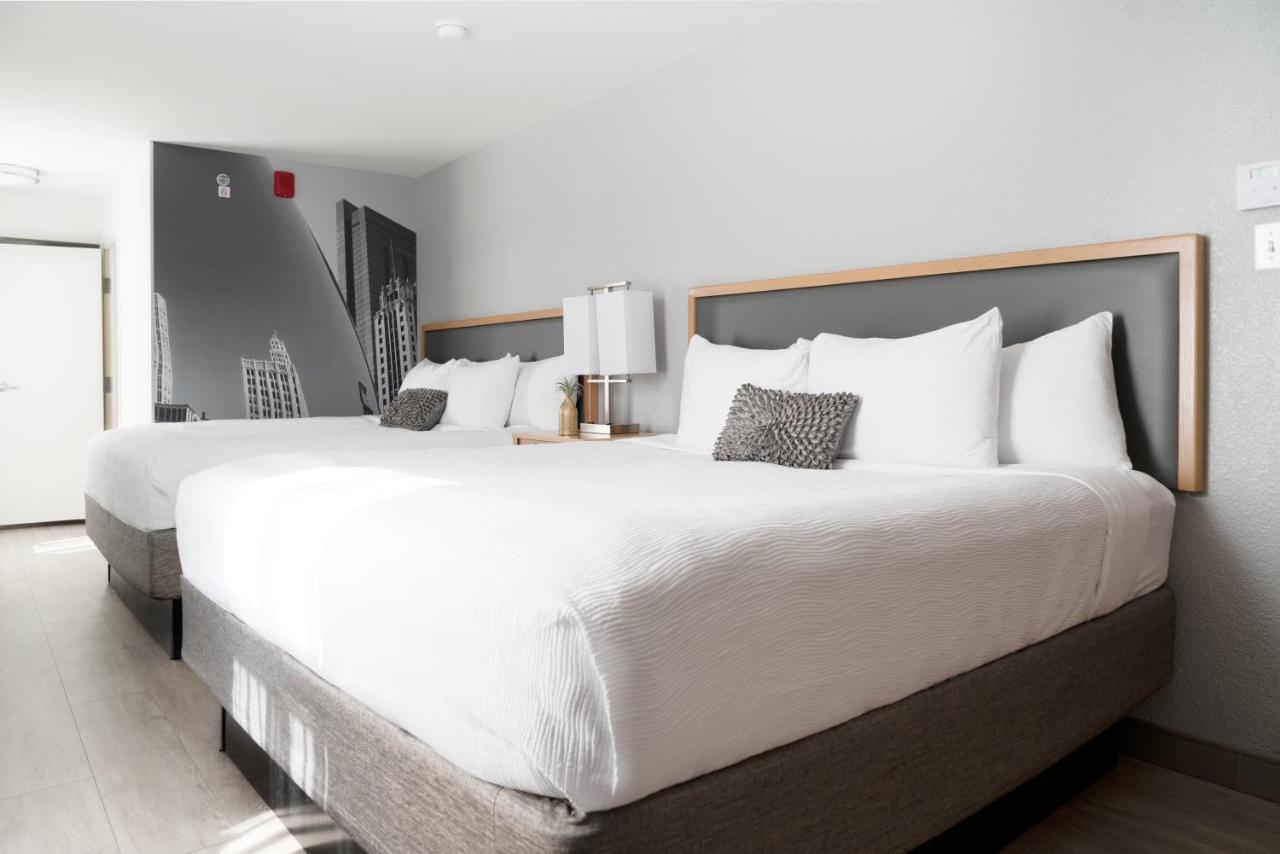 Hotel Saint Clair - Magnificent Mile Чикаго Екстериор снимка
